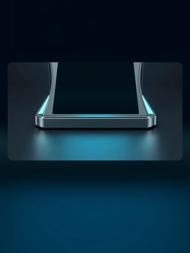 Dispositivo plegable metálico con pantalla oscura y bordes cian luminosos